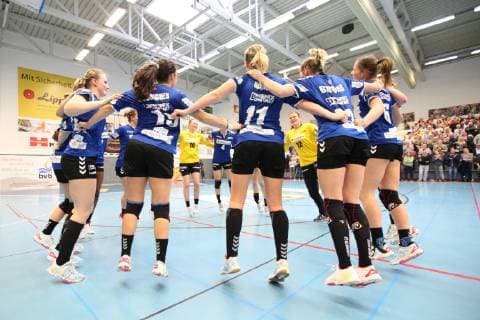 Victory celebration at HSG Blomberg Lippe HSG Blomberg Lippe vs VfL Oldenburg Handball 1 Women Bundesliga 30 03 2019 HSG Blomberg Lippe vs VfL Oldenburg Handball 1 Bundesliga Women 30 03 2019 Blomberg Copyright: xEibner-Pressefoto Strohdiekx ep_jsk