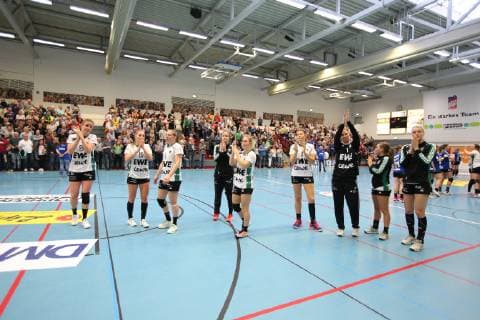 Disappointment at VfL Oldenburg HSG Blomberg Lippe vs VfL Oldenburg Handball 1 Women Bundesliga 30 03 2019 HSG Blomberg Lippe vs VfL Oldenburg Handball 1 Bundesliga Women 30 03 2019 Blomberg Copyright: xEibner-Pressefoto Strohdiekx ep_jsk