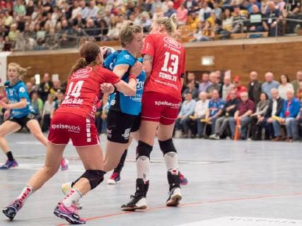 Gubernatis Friederike 14 BSV Buxtehuder Sportverein Zweikampf Dynamik BBM Bietigheim vs. Buxtehuder SV Handball 1 Bundesliga Women Season 2018 2019 30 03 2019 SG BBM Bietigheim vs. Buxtehuder SV Handball 1 Bundesliga Women Season 2018 2019 30 03 2019 Bietigheim Vs. Copyright: xEibner Nicolas_Woernx EP_WOE