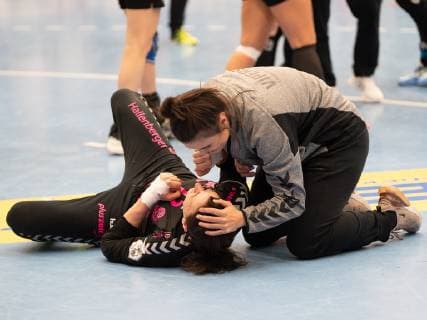12 Manuela Brütsch HSG Bad Wildungen Vipers and 3 Maxime Struijs HSG Bad Wildungen Vipers Frisch Auf Göppingen vs HSG Bad Wildungen Vipers Handball Women 1 Bundesliga 30 03 2019 Frisch Auf Göppingen vs HSG Bad Wildungen Vipers Handball Women 1 Bundesliga 30 03 2019 Göppingen Copyright: xEibner Michael_Schmidtx EP_MST