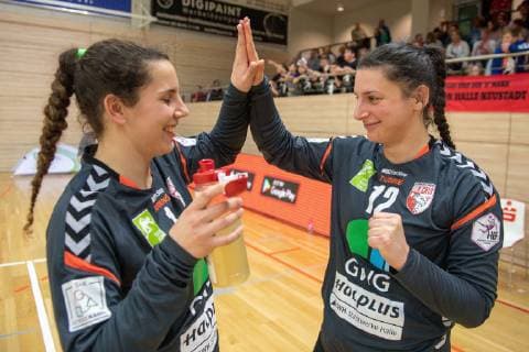 Isabel Gois goalie SV Union Halle and Anica Gudelj goalie SV Union Halle in match SV Union Halle Neustadt Wildcats vs TV Nellingen 1893 e V Swabians Hornets Handball 1 Bundesliga season 2018 2019 Copyright xVIADATAx xHolgerxJohnx Halle Saale Sachsen Anhalt Germany