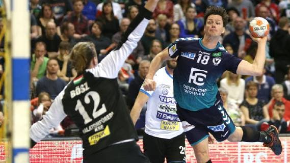 31 03 2019 Handball EHF Cup Group A 12 Matchday Foxes Berlin Balatonfüredi KSE Picture by Hans Lindberg Foxes Berlin throws at the goal of Daniel Bösz Balatonfüredi KSE Handball EHF Cup Group A 12 Matchday Foxes Berlin Balatonfüredi KSE