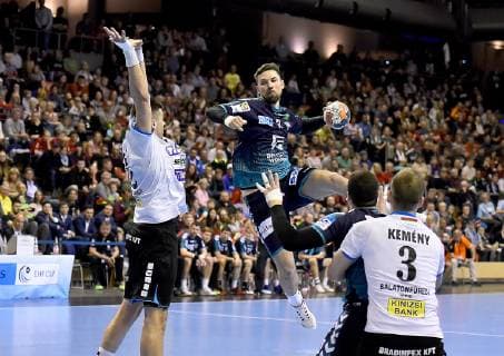 31 03 2019 xlakx Handball HBL Fuechse Berlin Balatonfueredi KSE emspor v l to jump throw Fabian Wiede Fuechse Berlin 3 Laszlo Kemeny Balatonfueredi KSE 3 Berlin