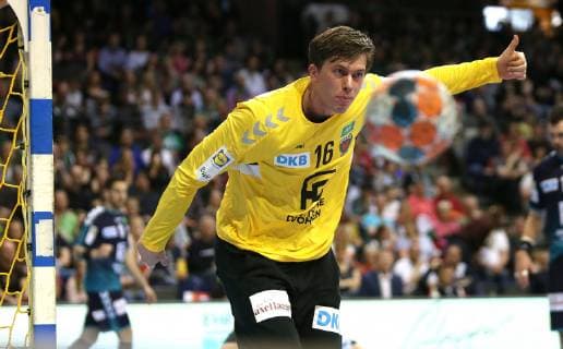 31 03 2019 Handball EHF Cup Group A 12 Matchday Foxes Berlin Balatonfüredi KSE Picture Malte Semisch Foxes Berlin shows thumb up Handball EHF Cup Group A 12 Matchday Foxes Berlin Balatonfüredi KSE