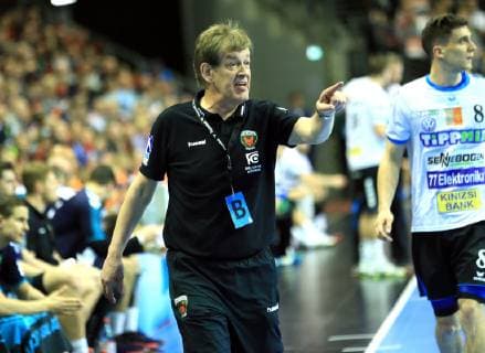GER Europapokal FUECHSE BERLIN VS Balatonfueredi KSE 31 03 2019 Max Schmeling Halle Berlin GER Europapokal FUECHSE BERLIN VS Balatonfueredi KSE DHB regulations prohibit any use of photographs as image sequences and or quasi video in picture head coach head coach Velimir Petkovic Fuechse Berlin nordphotox xEngler nph00076