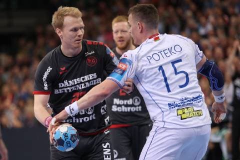 SG Flensburg Handewitt vs Brest HC Meshkov Handball EHF Champions League Round of 16 31 03 19 Anders Zachariassen SG Flensburg Handewitt 22 vs Vid Poteko Brest HC Meshkov 15 xmmkx