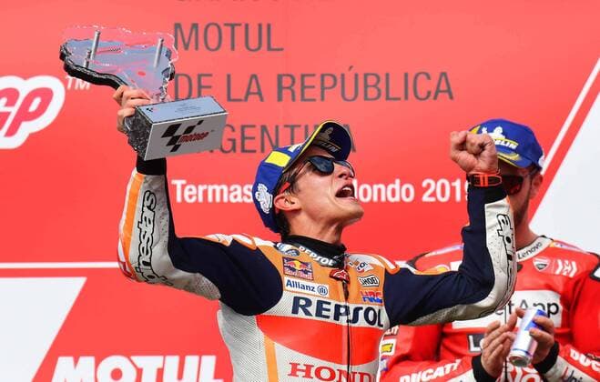 Sport Themen der Woche KW13 Sport Bilder des Tages IPP20190331 Motorsports: MotoGP World Championship WM Weltmeisterschaft GP of Argentina, Marc Marquez Ã¢â‚¬ Repsol Honda Team - esulta sul podio dopo aver vinto la gara (Verwendung nur in Deutschland - GERMANY ONLY) *** IPP20190331 Motorsports MotoGP World Championship GP of Argentina Marc Marquez Ã¢â¬ Repsol Honda Team esulta sul podio dopo aver vinto la gara Use only in Germany GERMANY ONLY 