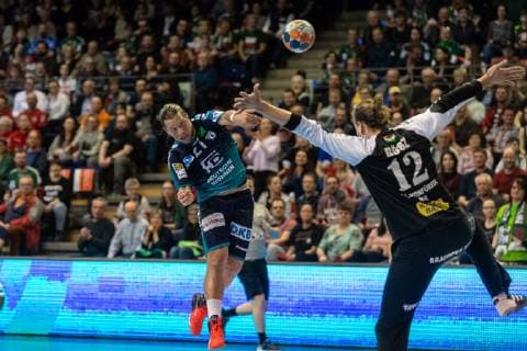 Handball Berlin 31 03 2019 EHF Cup Season 2018 2019 Foxes Berlin Balatonfüredi KSE Mattias Zachrisson Foxes Berlin No 21 Daniel Bösz Balatonfüred TW No 12