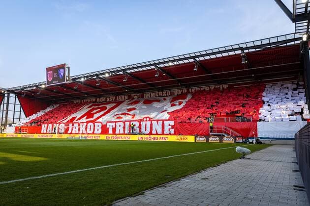 05 04 2019 Football GER Season 2018 2019 2 Bundesliga 28 Matchday SSV Jahn Regensburg VFL Bochum Choreography on the Hans Jakob Tribune before the match DFL REGULATIONS PROHIBIT ANY USE OF PHOTOGRAPHS AS IMAGE SEQUENCES AND OR QUASI VIDEO