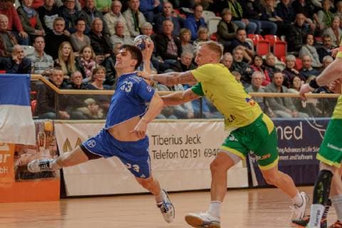 2 Handball Bundesliga VFL Eintracht Hagen TSV Bayer Dormagen Hagen 5 4 2019 Eloy Morante Maldonado TSV Bayer Dormagen Daniel Mestrum Eintracht Hagen VFL Eintracht Hagen TSV Bayer Dormagen at the Krollmann Arena Hagen 5 4 2019