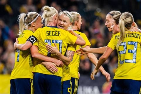 190406 Caroline Seger and Nilla Fischer of Sweden celebrates after 1 2 during the women?s international friendly football match between Sweden and Germany on April 6 2019 in Stockholm Photo Simon Hastegard BILDBYRAN 180019,  Copyright: SIMONxHASTEGARD BB190406SH024