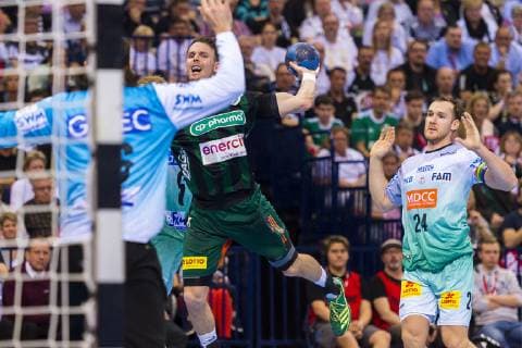 Hamburg Germany 06 April 2019 REWE Final 4 DHB Cup Semifinal TSV Hannover Burgdorf vs SC Magdeburg v li Goalkeeper Jannick Green Krejberg Magdeburg Kai Häfner Haefner Hannover Christian O Sullivan Magdeburg Hamburg Barclaycard Arena Hamburg Germany