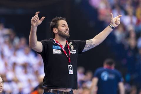 Hamburg Germany 06 April 2019 REWE Final 4 DHB Cup Semifinal TSV Hannover Burgdorf vs SC Magdeburg Coach Bennet Wiegert Magdeburg Gesticulation gesticulation gesticulated Hamburg Barclaycard Arena Hamburg Germany