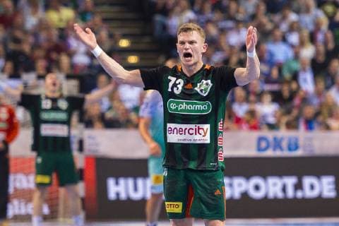 Hamburg Germany 06 April 2019 REWE Final 4 DHB Cup Semifinal TSV Hannover Burgdorf vs SC Magdeburg Timo Kastening Hannover Jubel Freude Emotion Hamburg Barclaycard Arena Hamburg Germany
