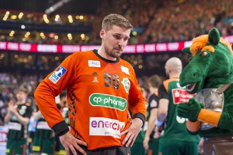 Hamburg Germany 06 April 2019 REWE Final 4 DHB Cup Semifinal TSV Hannover Burgdorf vs SC Magdeburg Torhueter Urban Lesjak Hannover dissatisfied disappointed dejected frustrated frustrated Hamburg Barclaycard Arena Hamburg Germany