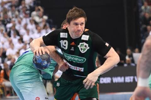 HBL DHB Cup Semifinal TSV Hannover Burgdorf vs SC Magdeburg 06 04 19 Hamburg HBL DHB Cup Final Four 2019 Semifinal TSV Hannover Burgdorf vs SC Magdeburg in picture Pavel Atman Hannover 19 tries to win against Zeljko Musa Magdeburg 02 nordphoto xWitke nph00002