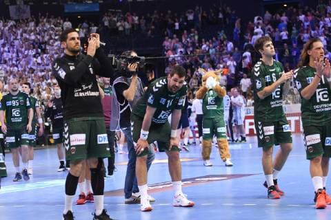 HBL DHB Cup Semifinal THW Kiel vs Fuechse Berlin 06 04 19 Hamburg HBL DHB Cup Final Four 2019 Semifinal THW Kiel vs Fuechse Berlin in picture the Berlin team disappointed after the defeat nordphoto xWitke nph00002