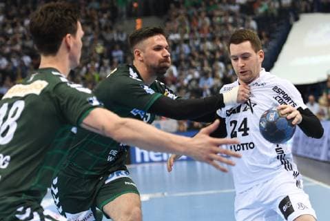 HBL DHB Cup Semifinal THW Kiel vs Fuechse Berlin 06 04 19 Hamburg HBL DHB Cup Final Four 2019 Semifinal THW Kiel vs Fuechse Berlin Fabian Wiede Berlin 03 tries to win against Miha Zarabec Kiel 24 nordphoto xWitke nph00002