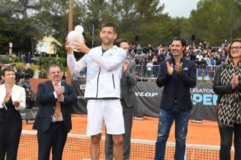 Patrick Mouratoglou, Mary Pierce - Dustin Brown gagne le tournoi de tennis Challenger Mouratoglou Open a Sophia Antipolis face a Filip Krajinovic TENNIS : Mouratoglou Open - Sophia Antipolis - 07 04 2019 LionelUrman Panoramic 
