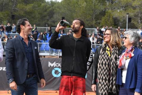 Patrick Mouratoglou, Mary Pierce - Dustin Brown gagne le tournoi de tennis Challenger Mouratoglou Open a Sophia Antipolis face a Filip Krajinovic TENNIS : Mouratoglou Open - Sophia Antipolis - 07 04 2019 LionelUrman Panoramic 