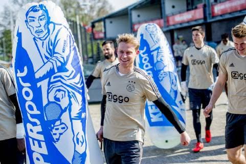 09-04-2019 : VOETBAL : TRAINING EN PERSCONFERENTIE AJAX: AMSTERDAM Frenkie de Jong Foto: SCS Michel Utrecht xVIxVIxImagesx xSoenarxChamidxsportfotografiexIVx 14149861
