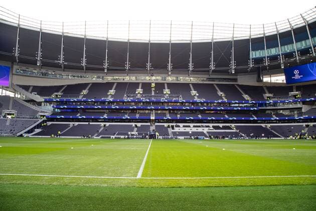 Football - 2018 2019 UEFA Champions League - Quarter Final , First Leg: Tottenham Hotspur vs. Manchester City A general view of Tottenham s new stadium as it awaits it s Champions League debut at White Hart Lane Stadium. COLORSPORT DANIEL BEARHAM  csp_tot_manc_090419_