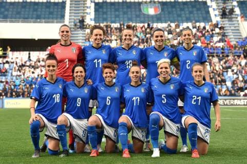 Photo Massimo Paolone LaPresse April 9, 2019 Reggio Emilia, Italy soccer Italia vs Irlanda - Women s International Friendly Länderspiel match - "Mapei Stadium". In the pic: schieramento Italy, inizio gara  Copyright: xMassimoxPaolone LaPressex