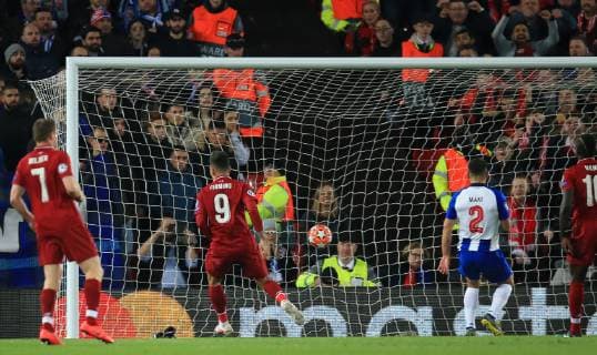 9th April 2019, Anfield, Liverpool, England; UEFA Champions League football, quarter final 1st leg, Liverpool versus FC Porto; Roberto Firmino of Liverpool scores from close range to give his side a 2-0 lead after 25 minute  ActionPlus12122335 DavidxBlunsden