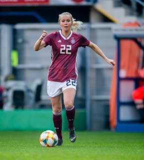 9 April 2019 Paderborn Benteler Arena soccer internationals women Germany Japan Germany Turid Knaak on the ball