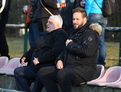 Football Men Season 2018 2019 Semifinals at the Berlin AOK Landespokal VSG Altglenicke Tennis Borussia 4 5 in penalty shootout 2 2 2 2 2 2 v l Sport Board of Directors Jörg Zimmermann TeBe Tennis Borussia Chairman of the Board of Directors Jens Redlich TeBe Tennis Borussia in the stands 09 04 2019 Copyright: xMatthiasxKochx