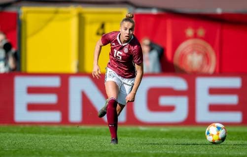 9 April 2019 Paderborn Benteler Arena international women Germany Germany Japan Germany Giulia Gwinn on the ball
