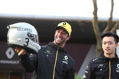 Photo4 LaPresse 11 04 2019 Shanghai, China Grand Prix Formula One China 2019 In the pic: Daniel Ricciardo (AUS) Renault Sport F1 Team RS19 helmet for celebrate the 1000th f1 gp  Copyright: xPhoto4 LaPressex