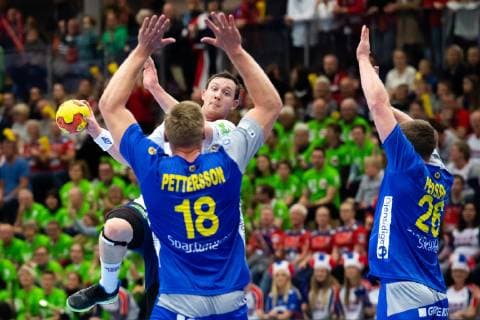 190411 Sander Sagosen of Norway against Fredric Pettersson and Linus Persson of Sweden during the EHF EURO Cup match between Norway and Sweden on April 11 2019 in Arendal Photo Fredrik Varfjell BILDBYRAN code FV 150228,  Copyright: FREDRIKxVARFJELL BB190411FV012