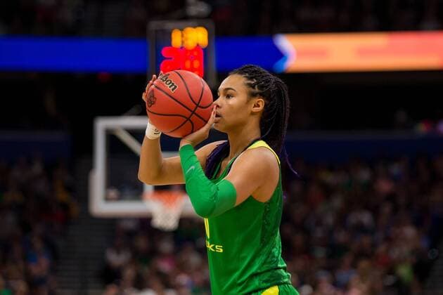 TAMPA, FL - APRIL 05: Oregon forward Satou Sabally (0) plays in 2019 NCAA College League USA Women s National Semifinal Game One between the Oregon Ducks and the Baylor Bears at at Amelie Arena in Tampa, FL on on April 5. (Photo by Mary Holt Icon Sportswire) NCAA BASKETBALL: APR 05 Div I Women s Championship - Final Four - Oregon v Baylor Icon19040560