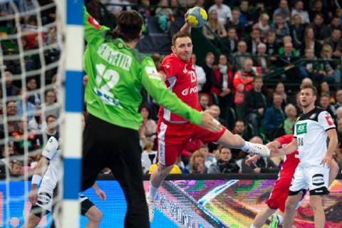 Halle Westf Germany 13 04 2019 DHB Qualifying match 2018 2019 Germany vs Poland L R Silvio Heinevetter Germany Arkadiusz Moryto Poland Halle Westf Nordrhein Westfalen Germany Gerry Weber Stadium