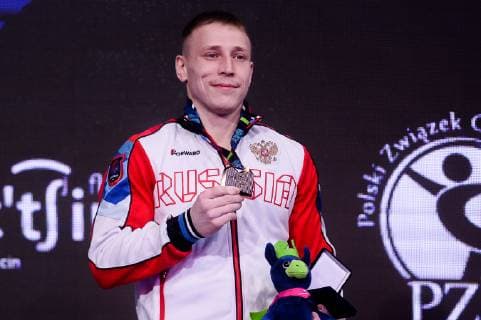 Turnen, EM in Stettin, Siegerehrungen 13.04.2019 SZCZECIN 8. MISTRZOSTWA EUROPY W GIMNASTYCE SPORTOWEJ KOBIET I MEZCZYZN DZIEN 4 - FINALY NA PRZYRZADACH 8th European Championships in Artistic Gymnastics Day 4 - Apparatus Finals N Z DENIS ABLIAZIN (RUS) FOT MATEUSZ SLODKOWSKI FOTONEWS NEWSPIX.PL --- Newspix.pl  20190413FNMS096