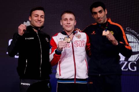 Turnen, EM in Stettin, Siegerehrungen 13.04.2019 SZCZECIN 8. MISTRZOSTWA EUROPY W GIMNASTYCE SPORTOWEJ KOBIET I MEZCZYZN DZIEN 4 - FINALY NA PRZYRZADACH 8th European Championships in Artistic Gymnastics Day 4 - Apparatus Finals N Z MARCO LODADIO (ITA) DENIS ABLIAZIN (RUS) VAHAGN DAVTYAN (ARM) FOT MATEUSZ SLODKOWSKI FOTONEWS NEWSPIX.PL --- Newspix.pl  20190413FNMS099