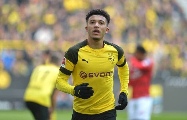 Dortmund Germany 13 04 2019 1 Bundesliga 29 Matchday BV Borussia Dortmund 1 FSV Mainz 05 Jadon Sancho BVB watching DeFodi521