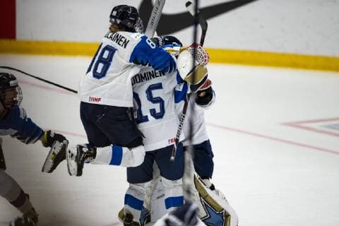 Eishockey, Damen, WM, Finnland schlägt Kanada und zieht ins Finale ein Finland wins and go to final game? Ronja Savolainen 88, FIN, Minnamari Tuominen 15, FIN, Noora Räty 41, FIN during the IIHF Womens World Championship WM Weltmeisterschaft 2019 Canada - Finland at the Espoo Metro Arena13. April 2019 in Espoo, Finland. (Tomi Hänninen Newspix24)  Copyright: xTomixHänninenx np24thTHnp2432th351019