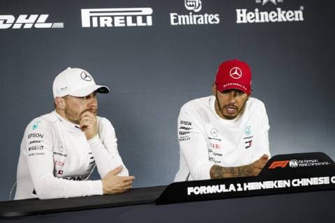 Motorsports: FIA Formula One World Championship WM Weltmeisterschaft 2019, Grand Prix of China, 77 Valtteri Bottas (FIN, Mercedes AMG Petronas Motorsport), 44 Lewis Hamilton (GBR, Mercedes AMG Petronas Motorsport), Shanghai China