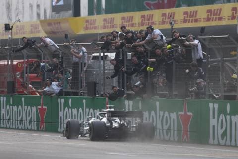 Photo4 LaPresse 14 04 2019 Shanghai, China Grand Prix Formula One China 2019 In the pic: Race, Lewis Hamilton (GBR) Mercedes AMG F1 W10 EQ Power under Mercedes AMG F1 team pitwall  Copyright: xPhoto4 LaPressex