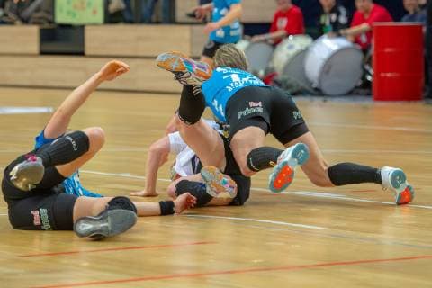 Nadine Smit SV Union Halle vs Friederike Gubernatis Buxtehude SV Union Halle Neustadt Wildcats vs Buxtehuder SV von 1862 e V Handball 1 Bundesliga Saison 2018 2019 Copyright xVIADATAx xHolgerxJohnx Halle Saale Sachsen Anhalt Germany