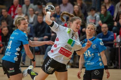 Mariana Ferreira Lopes SV Union Halle scoring SV Union Halle Neustadt Wildcats vs Buxtehuder SV von 1862 e V Handball 1 Bundesliga Saison 2018 2019 Copyright xVIADATAx xHolgerxJohnx Halle Saale Sachsen Anhalt Germany