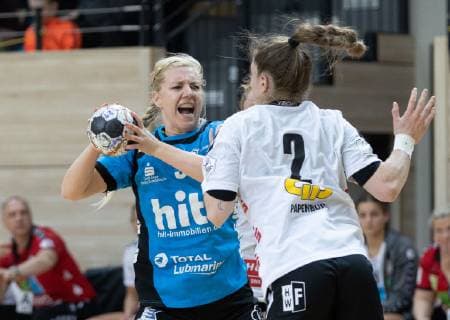 HANDBALL BUNDESLIGA FRAUEN Season 2018 2019 SV Union Halle Neustadt white against Buxtehuder SV blue in the natural gas sports arena in Halle on 14 04 19 Buxtehudes Christina Haurum l against Unions Mariana Lopes Ferreira Halle Sachsen Anhalt Germany