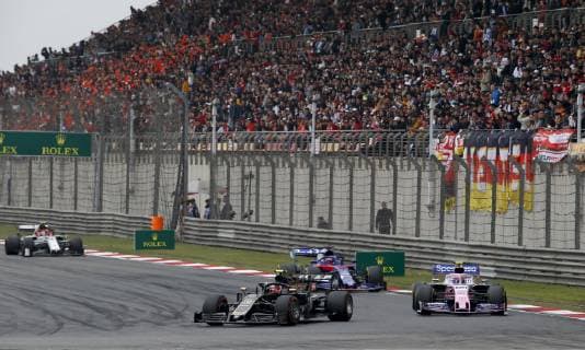 Motorsports: FIA Formula One World Championship WM Weltmeisterschaft 2019, Grand Prix of China, 20 Kevin Magnussen (DEN, Rich Energy Haas F1 Team), 18 Lance Stroll (CAN, Racing Point F1 Team), Shanghai China