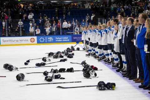 Team Finland during the IIHF Womens World Championship WM Weltmeisterschaft 2019 Final Game United States - Finland at the Espoo Metro Arena14. April 2019 in Espoo, Finland. (Tomi Hänninen Newspix24)  Copyright: xTomixHänninenx np24thTHnp2437th451225