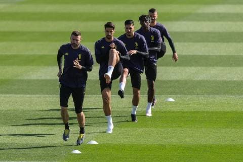 Turin Italy 15 04 2019 Training Juventus Turin Andrea Barzagli JUV Sami Khedira JUV and Emre Can JUV warm up DeFodi541