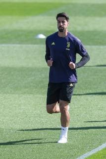 Turin Italy 15 04 2019 Training Juventus Turin Sami Khedira JUV warming up DeFodi541