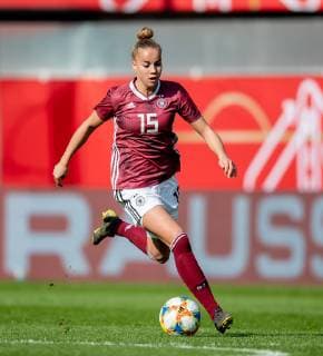 9 April 2019 Paderborn Benteler Arena international women Germany Germany Japan Germany Giulia Gwinn on the ball