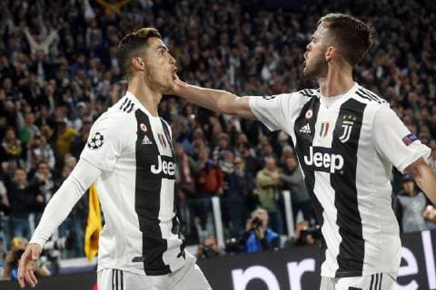 (l-r) Cristiano Ronaldo of Juventus FC, Daniele Rugani of Juventus FC during the UEFA Champions League quarter final match between Juventus FC and Ajax Amsterdam at the Allianz Arena on April 16, 2019 in Turin, Italy UEFA Champions League 2018 2019 xVIxVIxImagesx xTomxBodexMultimediaxIVx 14214986